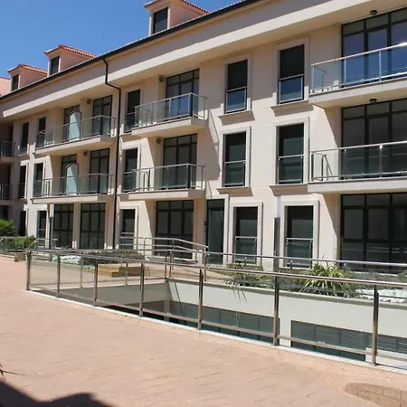 Grupoele3 Edificio Camposino 公寓 *